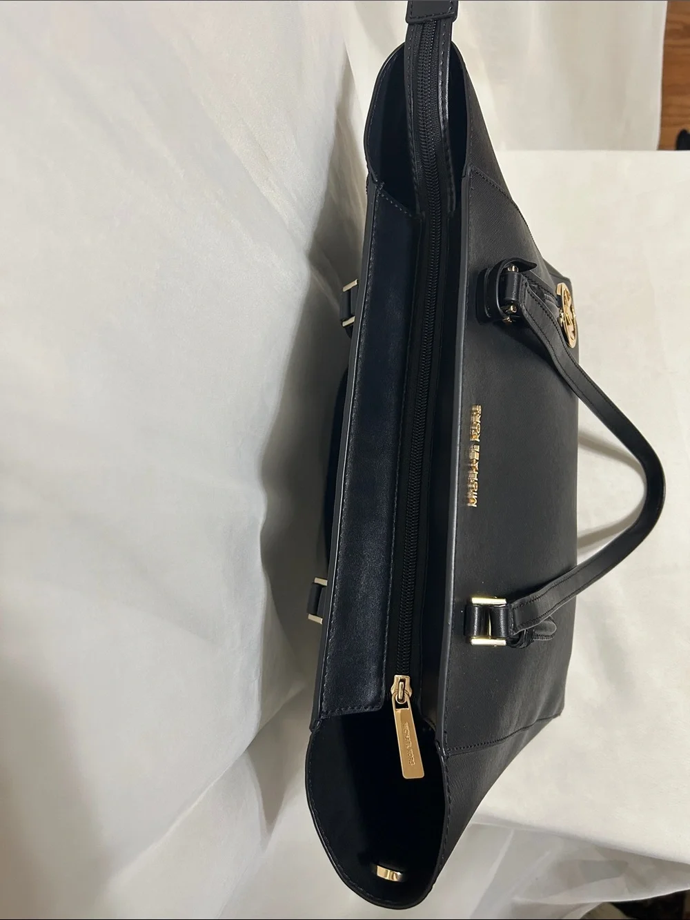 Michael Kors Charlotte Large Saffiano Leather 3-in-1 Tote In Black